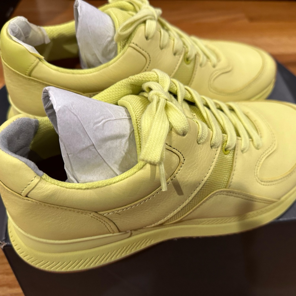 Everlane Women’s fashion sneakers